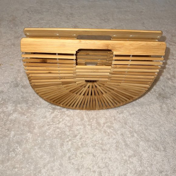 Miuco Bamboo Handbag with Dust Bag Included and Scarves - Picture 2 of 6